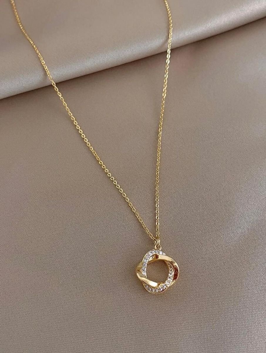 Interlocking Circle Necklace